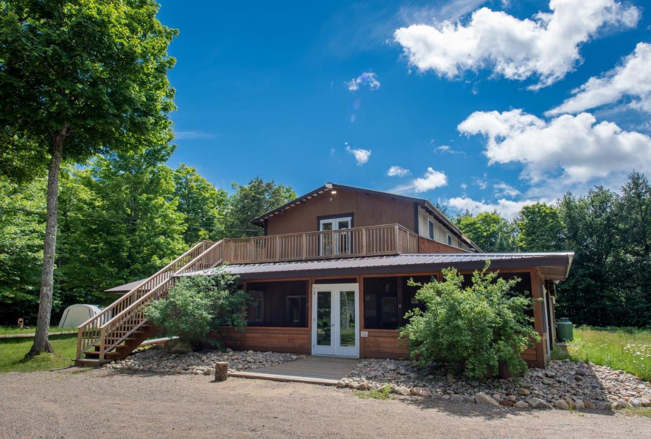Algonquin Madawaska Lodge Cottage Glamping Cabins Buitenkant foto