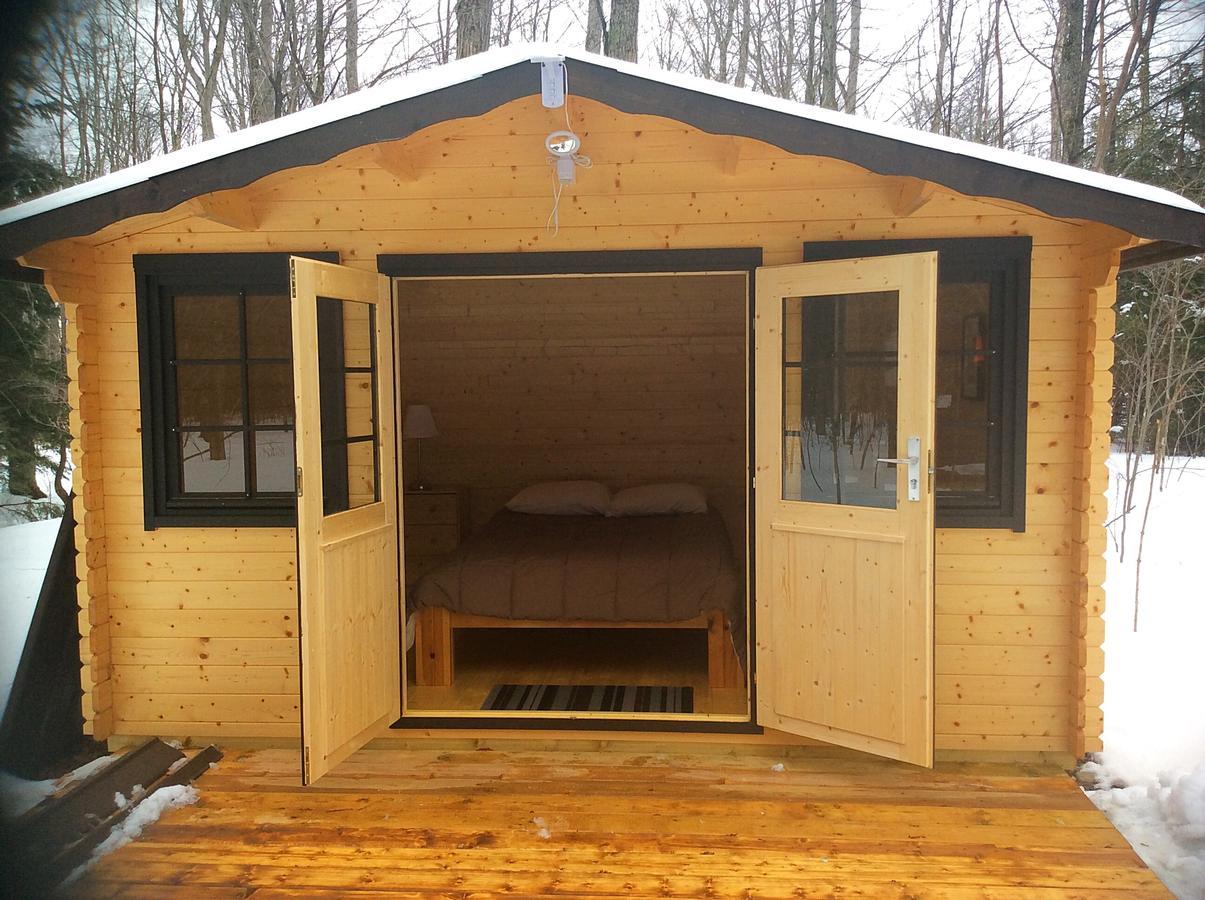 Algonquin Madawaska Lodge Cottage Glamping Cabins Buitenkant foto